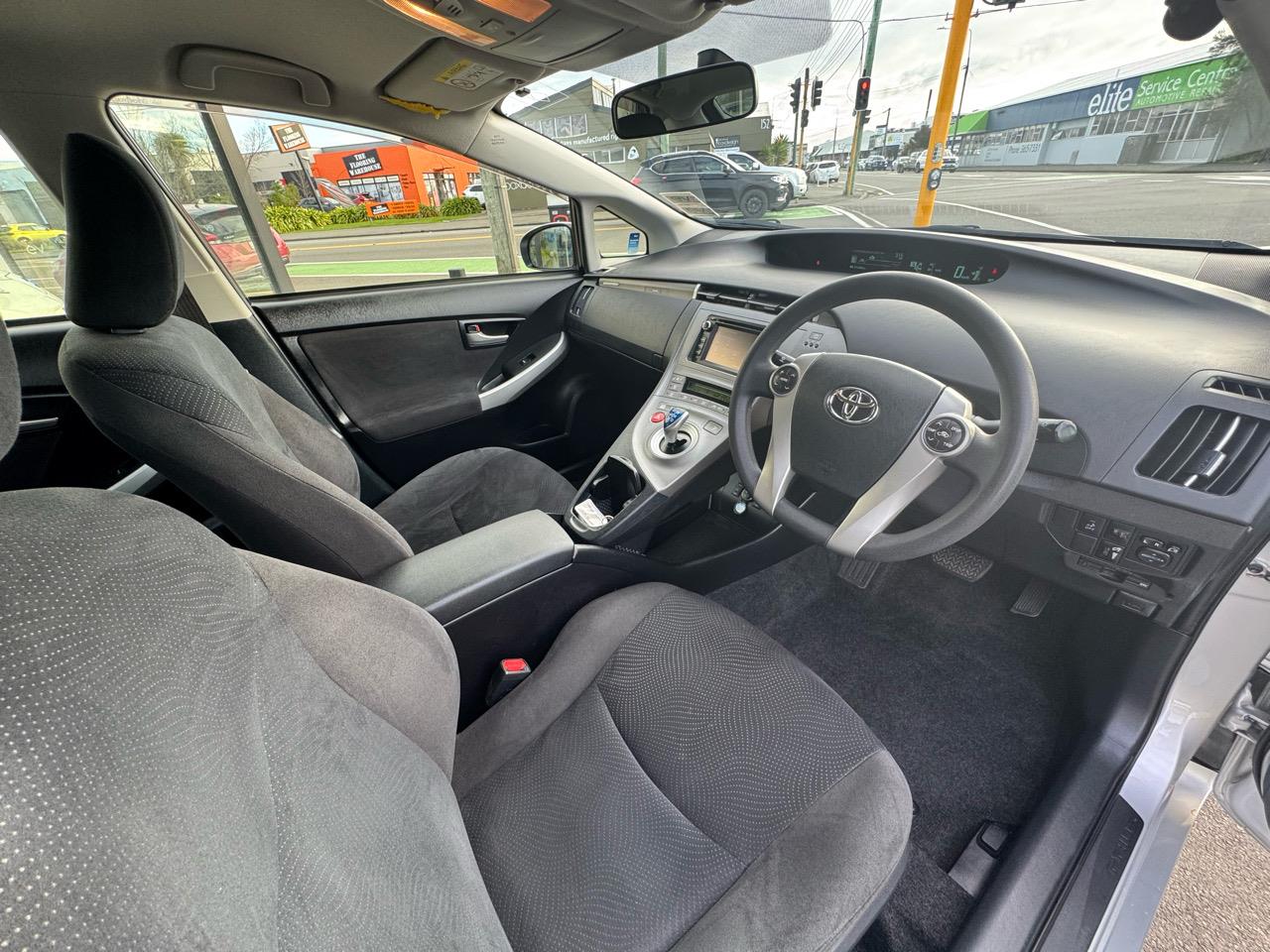 2014 Toyota PRIUS