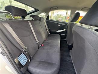 2014 Toyota PRIUS - Thumbnail