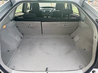 2014 Toyota PRIUS - Thumbnail