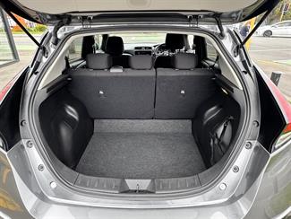 2020 Nissan LEAF - Thumbnail