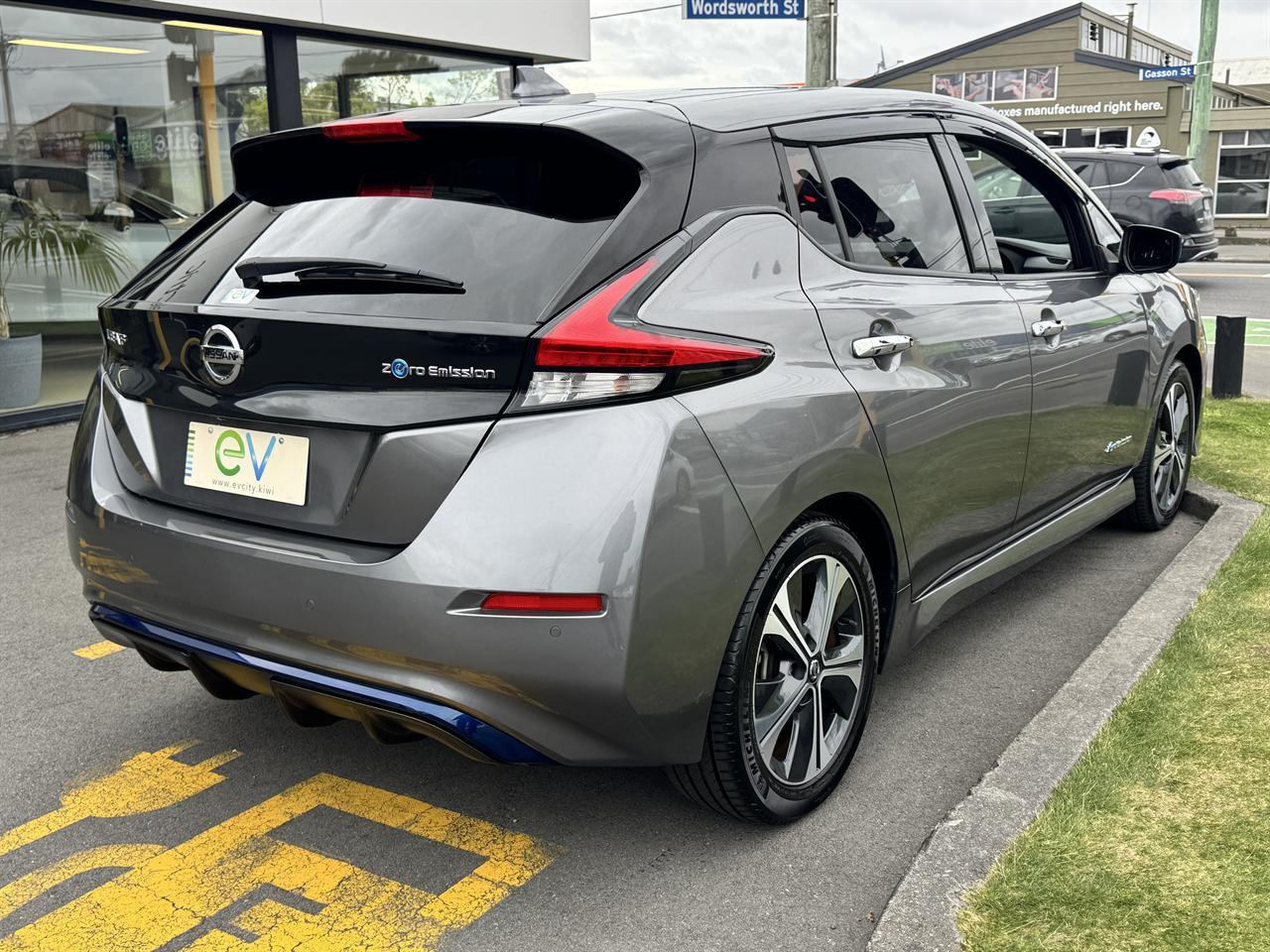 2020 Nissan LEAF