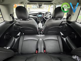 2022 Mini Hatch - Thumbnail