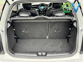 2022 Mini Hatch - Thumbnail