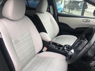 2018 Nissan LEAF - Thumbnail