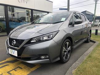 2018 Nissan LEAF - Thumbnail