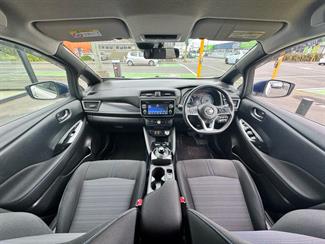 2019 Nissan LEAF - Thumbnail