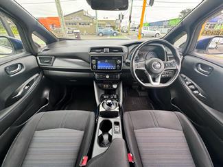 2019 Nissan LEAF - Thumbnail