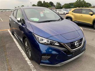 2020 Nissan LEAF - Thumbnail