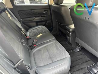 2017 Mitsubishi OUTLANDER - Thumbnail