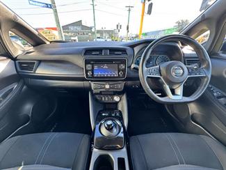 2019 Nissan LEAF - Thumbnail
