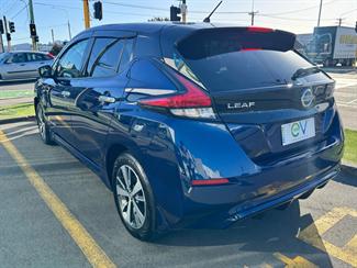 2019 Nissan LEAF - Thumbnail