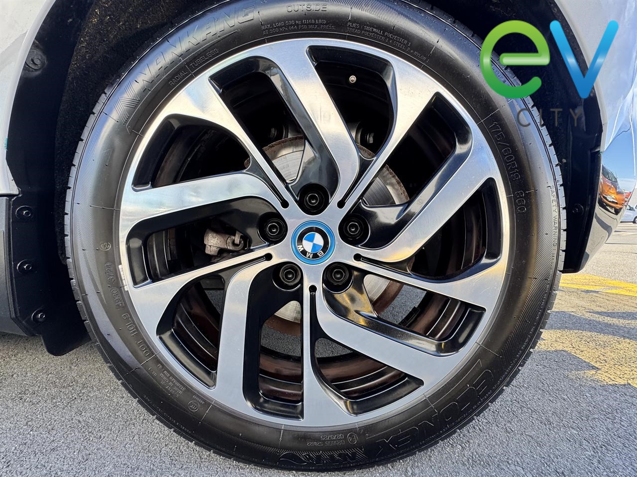 2021 BMW i3