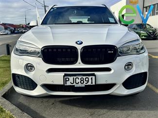 2017 BMW X5 - Thumbnail