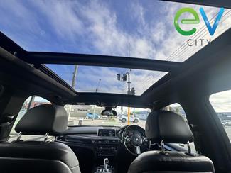 2017 BMW X5 - Thumbnail