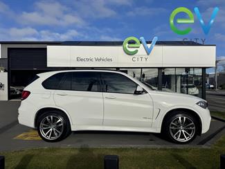 2017 BMW X5 - Thumbnail