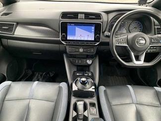 2020 Nissan LEAF - Thumbnail