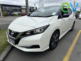 2018 Nissan LEAF - Thumbnail