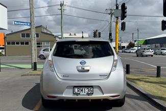 2012 Nissan LEAF - Thumbnail