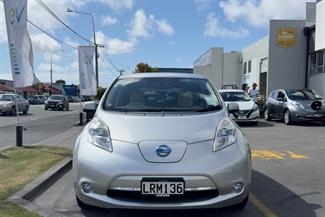2012 Nissan LEAF - Thumbnail