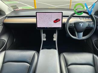 2019 Tesla Model 3 - Thumbnail