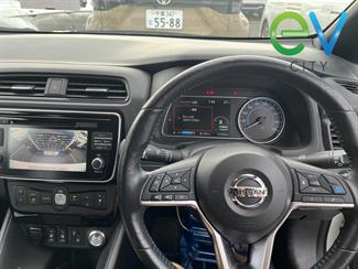 2019 Nissan LEAF - Thumbnail