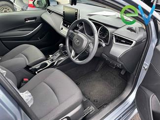2020 Toyota Corolla - Thumbnail