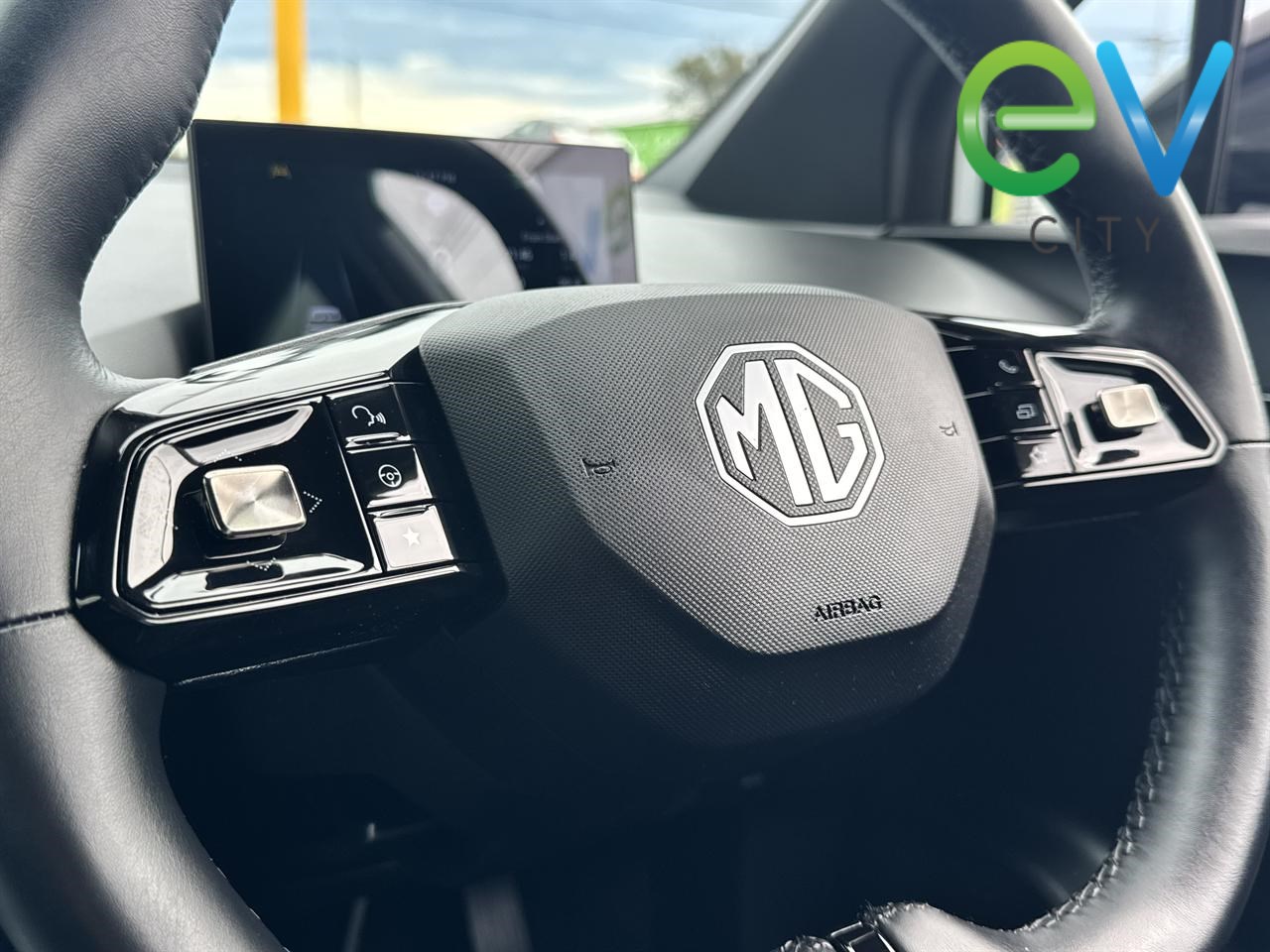 2023 MG MG4