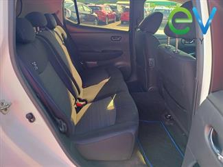 2018 Nissan LEAF - Thumbnail