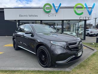 2022 Mercedes-Benz EQC 400 - Thumbnail