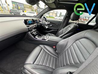 2022 Mercedes-Benz EQC 400 - Thumbnail