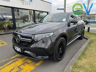 2022 Mercedes-Benz EQC 400 - Thumbnail