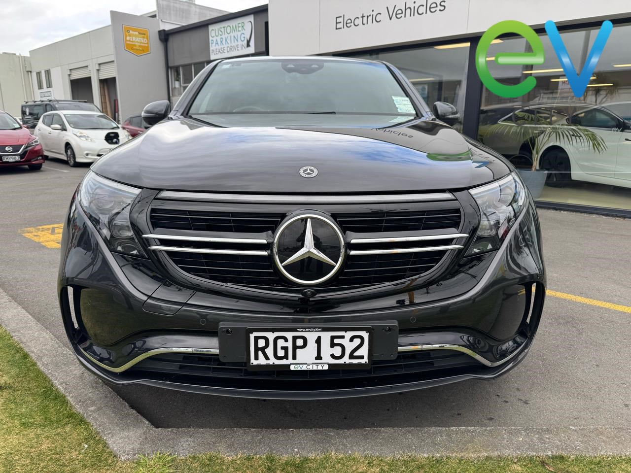 2022 Mercedes-Benz EQC 400