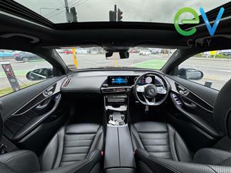 2022 Mercedes-Benz EQC 400 - Thumbnail
