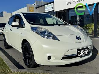 2012 Nissan LEAF - Thumbnail