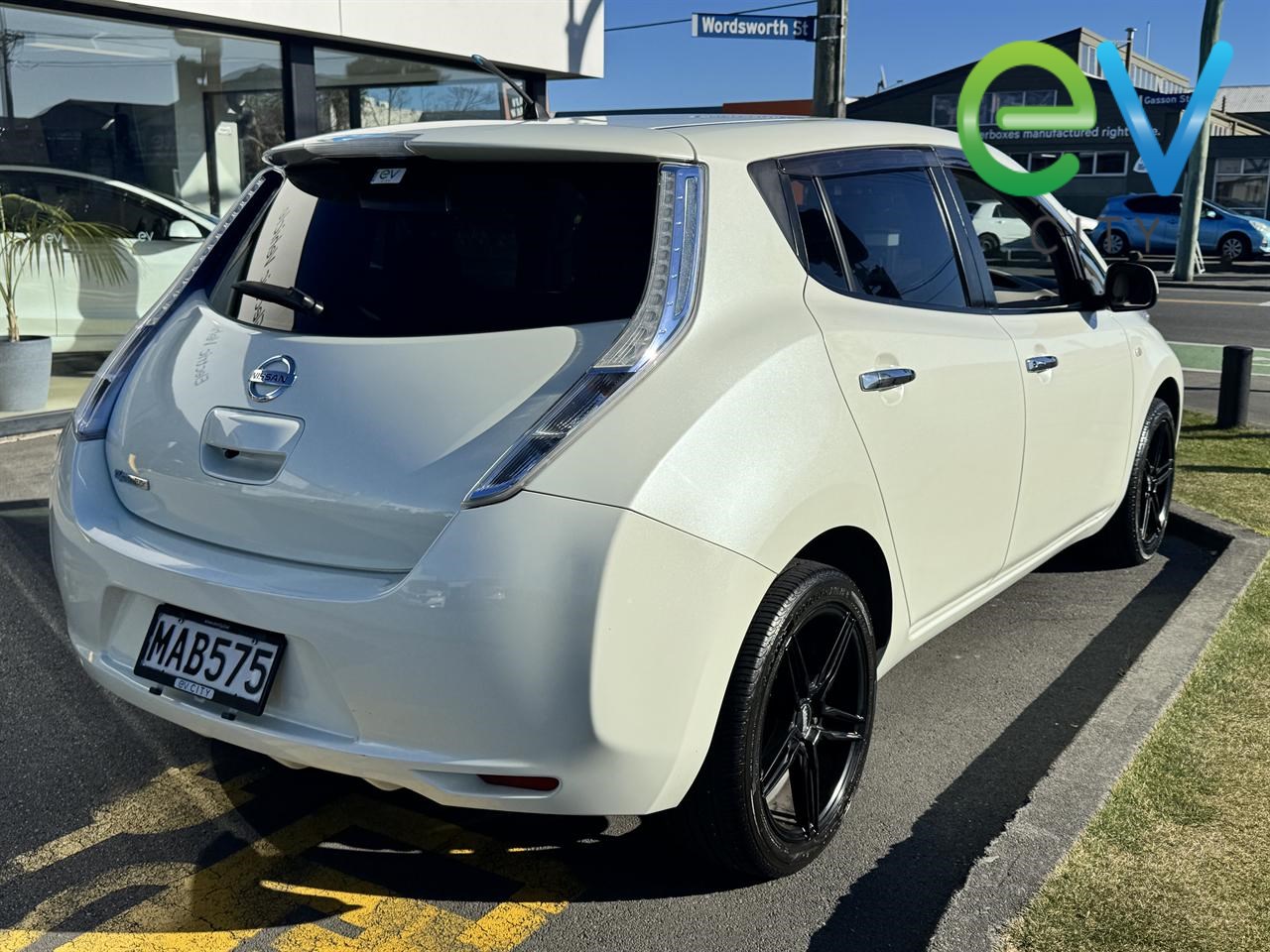 2012 Nissan LEAF
