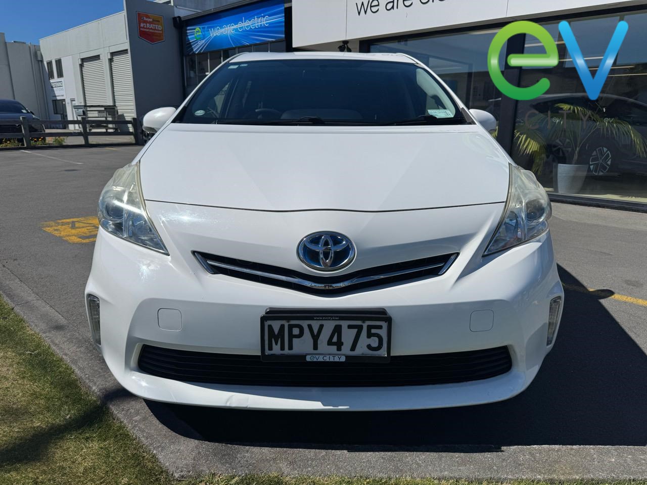 2014 Toyota PRIUS