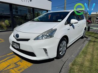 2014 Toyota PRIUS - Thumbnail