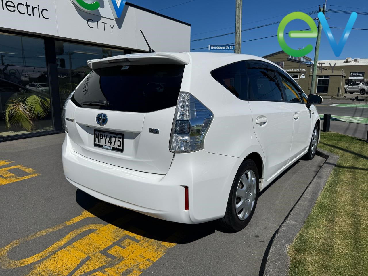 2014 Toyota PRIUS