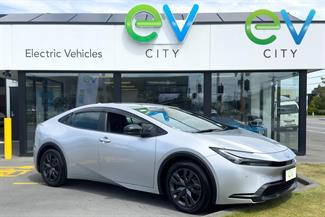 2023 Toyota PRIUS - Thumbnail