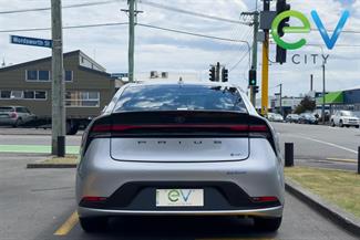 2023 Toyota PRIUS - Thumbnail