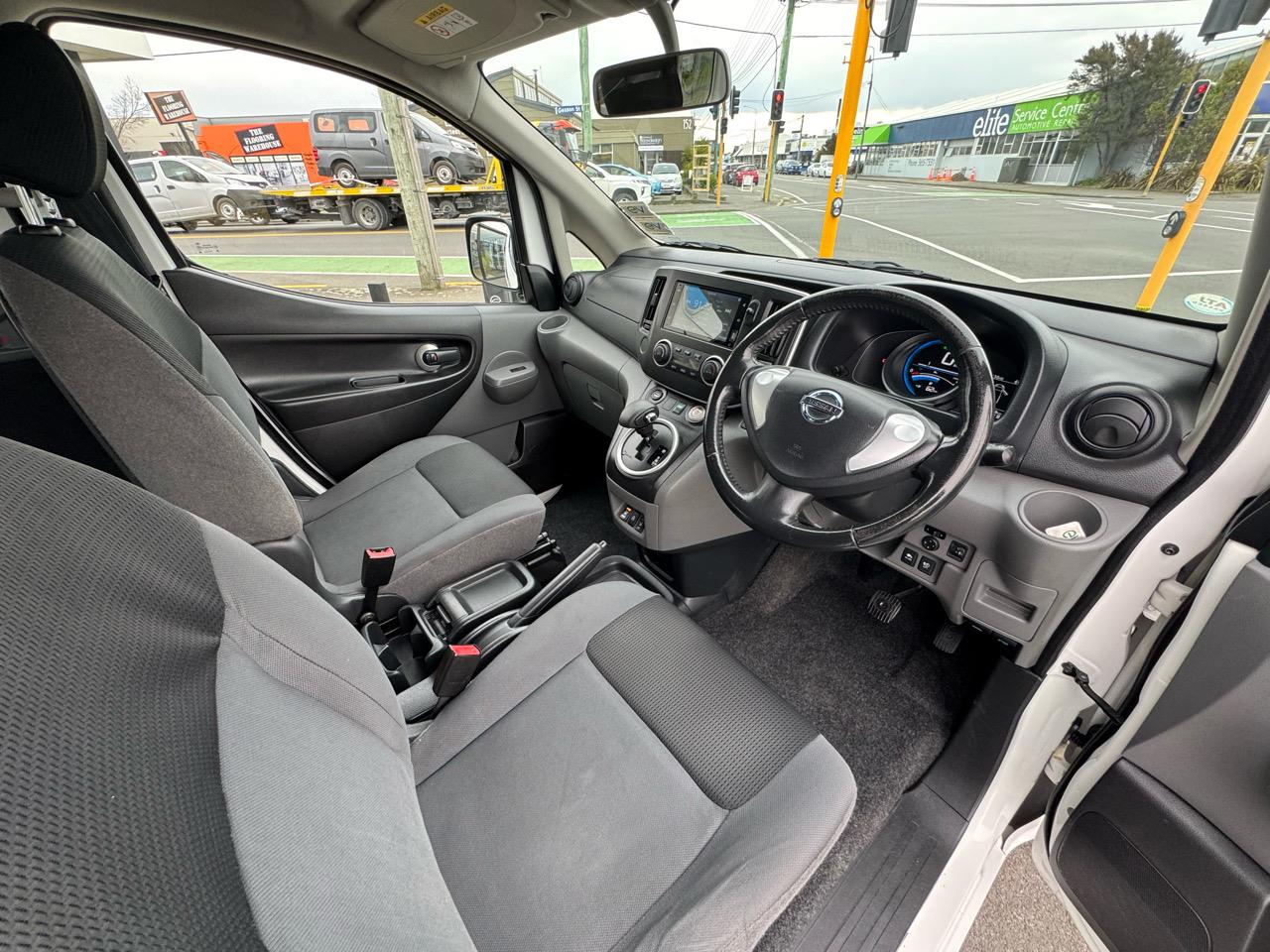 2016 Nissan e-NV200