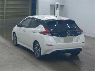 2019 Nissan LEAF - Thumbnail