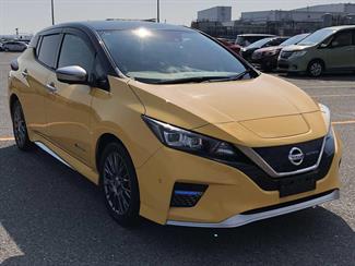 2020 Nissan LEAF - Thumbnail