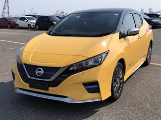 2020 Nissan LEAF - Thumbnail