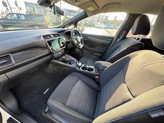 2020 Nissan LEAF - Thumbnail