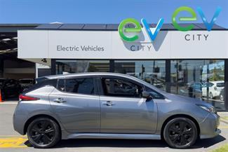 2019 Nissan LEAF - Thumbnail