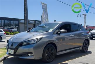 2019 Nissan LEAF - Thumbnail