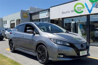 2019 Nissan LEAF - Thumbnail