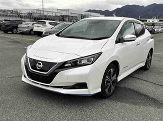 2020 Nissan LEAF - Thumbnail