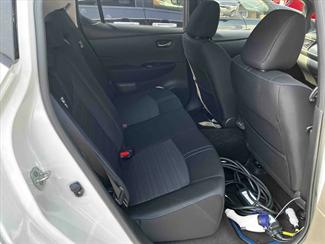 2020 Nissan LEAF - Thumbnail